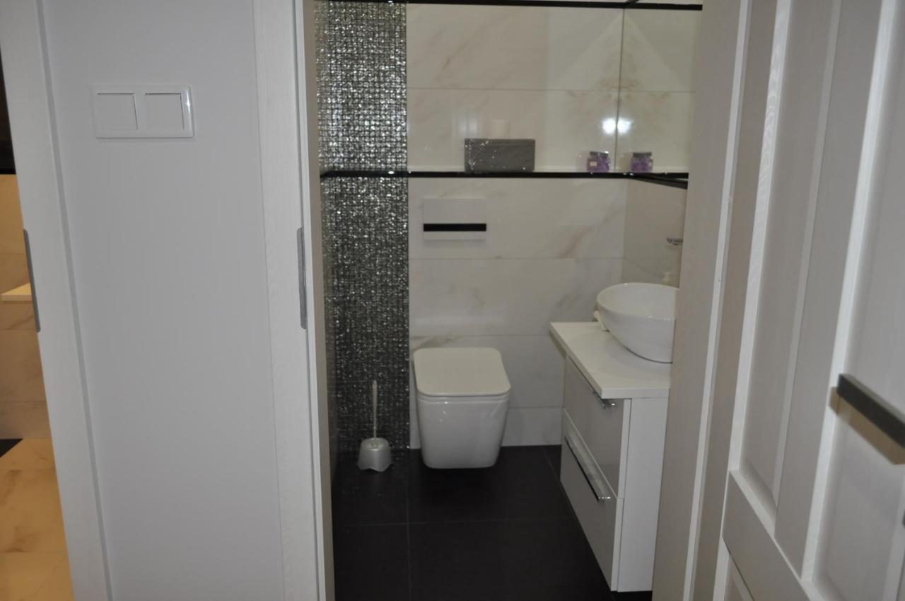 Apartament W Centrum Zielona Góra Exterior foto